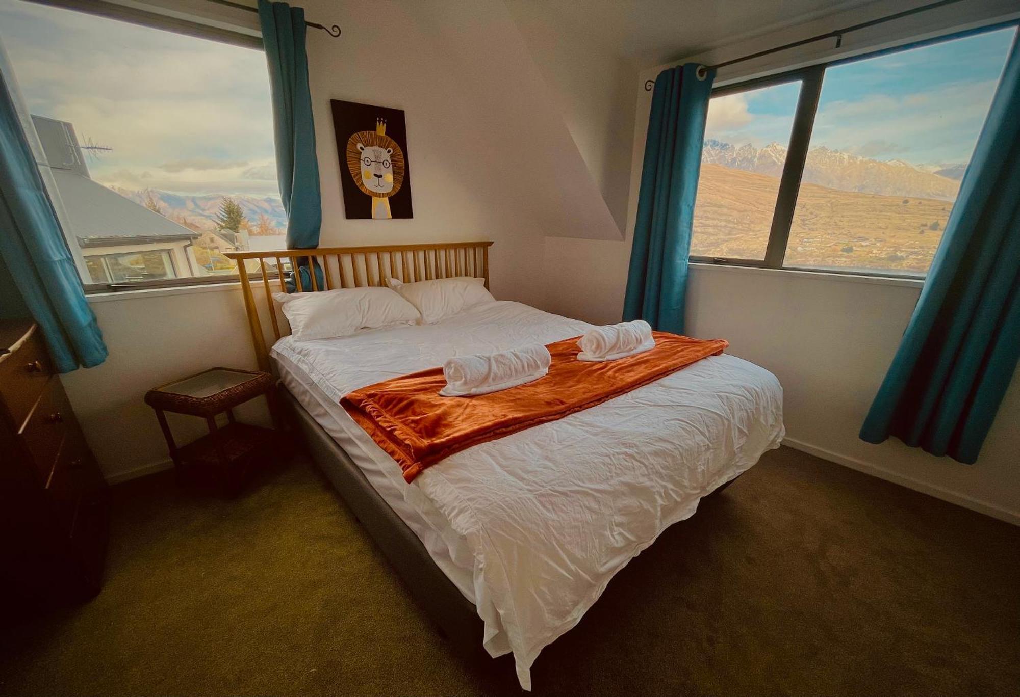 Ming'S Lakeside Goldleaf Suites Queenstown Exterior foto