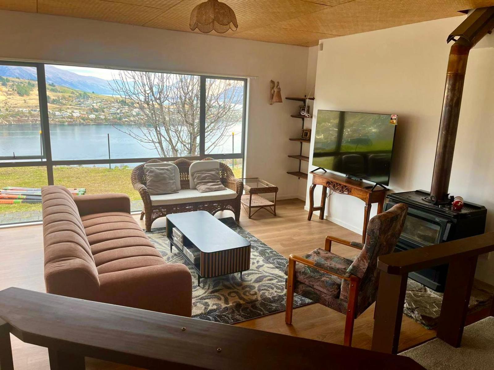 Ming'S Lakeside Goldleaf Suites Queenstown Exterior foto